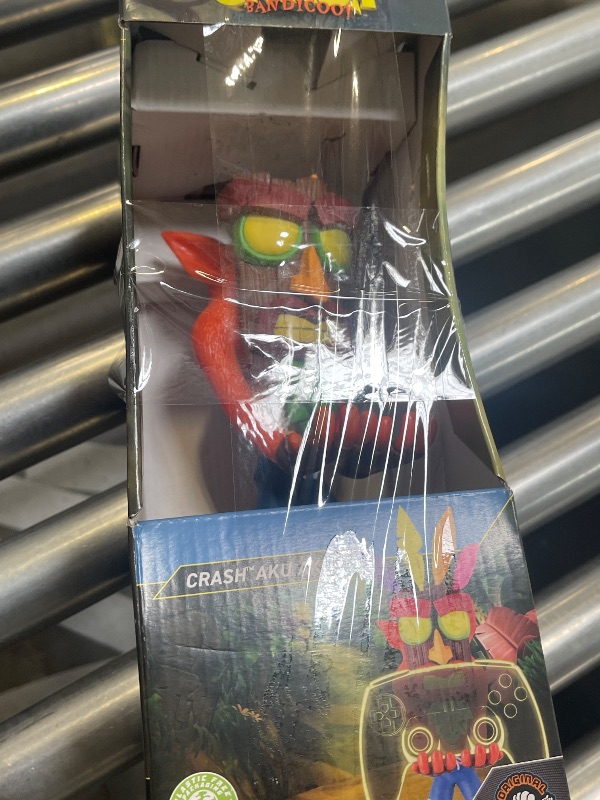 Photo 1 of Exquisite Gaming: Crash Bandicoot: Crash Aku Aku - Original Mobile Phone & Gaming Controller Holder, Device Stand, Cable Guys, Licensed Figure