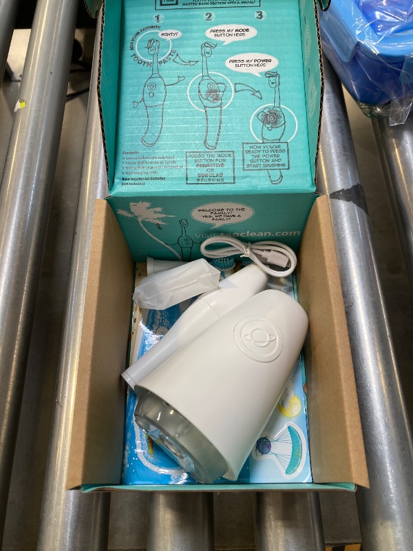 Photo 1 of Tao Clean Umma Kids Sonic Toothbrush & UV Sanitizing Station