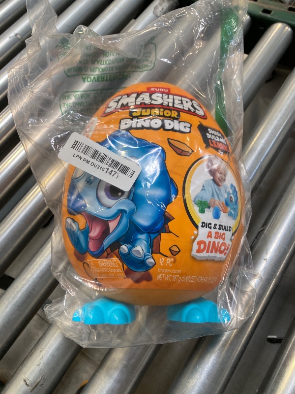 Photo 1 of Smashers Junior Dino Dig Small Egg (Triceratops) by ZURU 12+ Surprises Compounds Mold Dinosaur Preschool Toys Build Construct Sensory Play - 3 Years +