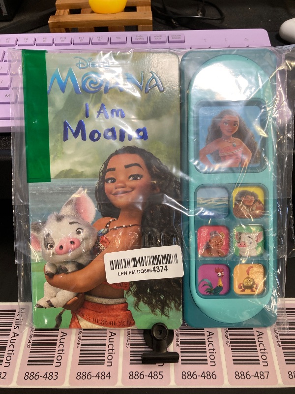 Photo 1 of Disney Moana - I Am Moana Little Sound Book - PI Kids (Disney Moana: Play-A-Sound) (Play-A-Song)
