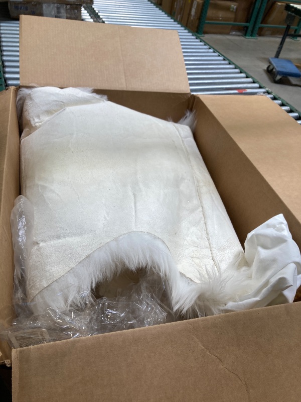 Photo 1 of WL&ALLEN Large Sheepskin Rug Genuine Thick and Lush 3 Inch Pile?Luxury Australian Pelts |Large Sheepskin Wool Area Rugs (Large Double Pelt 2'6" x 6'6",Ivory White)