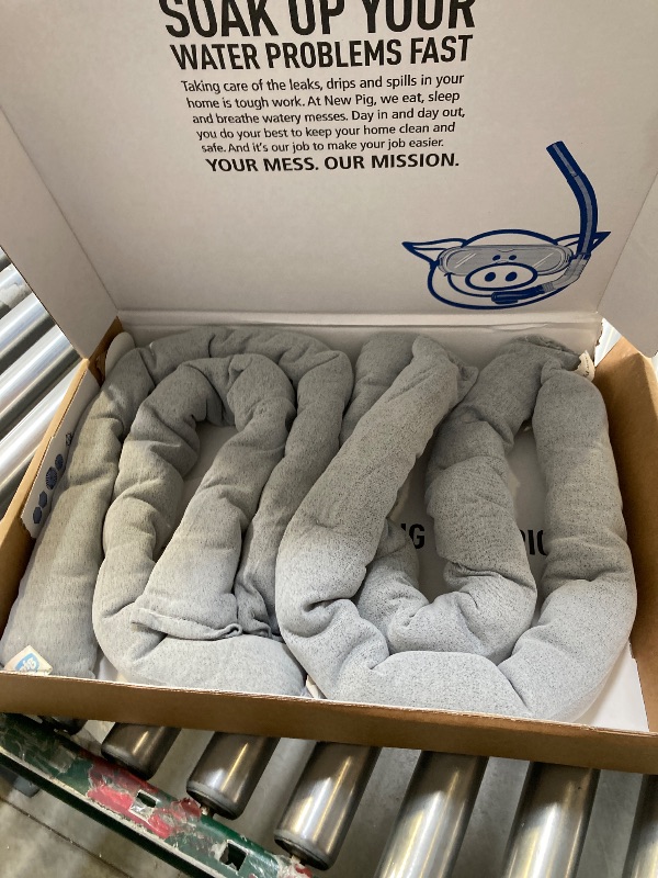 Photo 1 of PIG Dryer-Safe Reusable Water Absorbent Sock 4 Pack