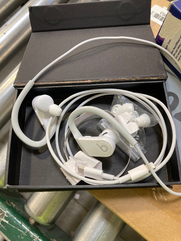 Photo 1 of Beats by Dre Powerbeats High-Performance Wireless Earphones - White - MWNW2LL/A (Renewed)

