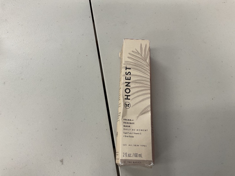 Photo 1 of Honest Beauty Antioxidant-Rich Moisturizing Prime + Perfect Mask | Smooths, Firms, + Preps | Shea Butter, Superfruits, Vitamin E | EWG Verified, Vegan + Cruelty Free | 2 fl oz