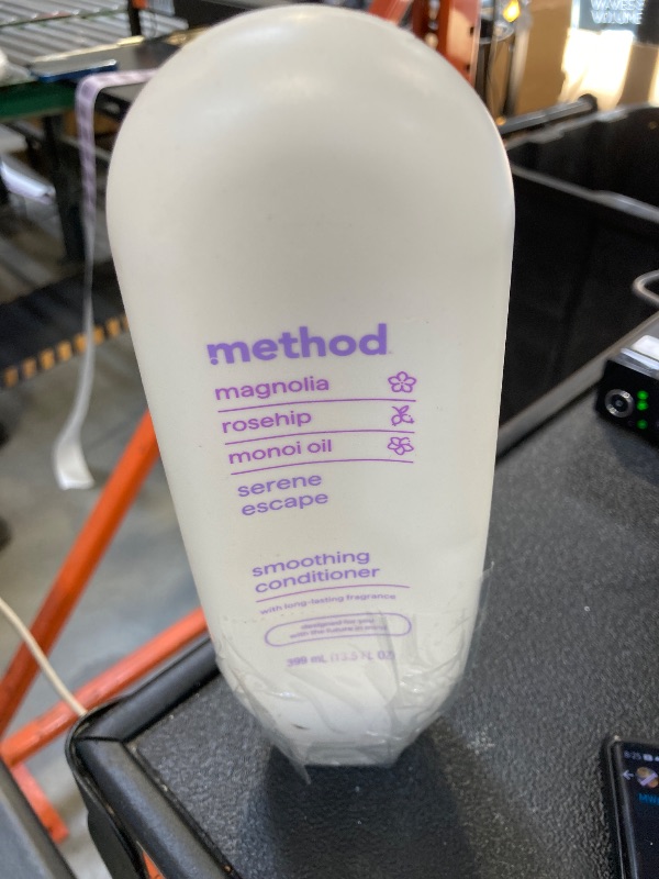 Photo 1 of Method Smoothing Conditioner, Serene Escape, Magnolia + Rose Hip + Monoi Oil notes, 13.5oz