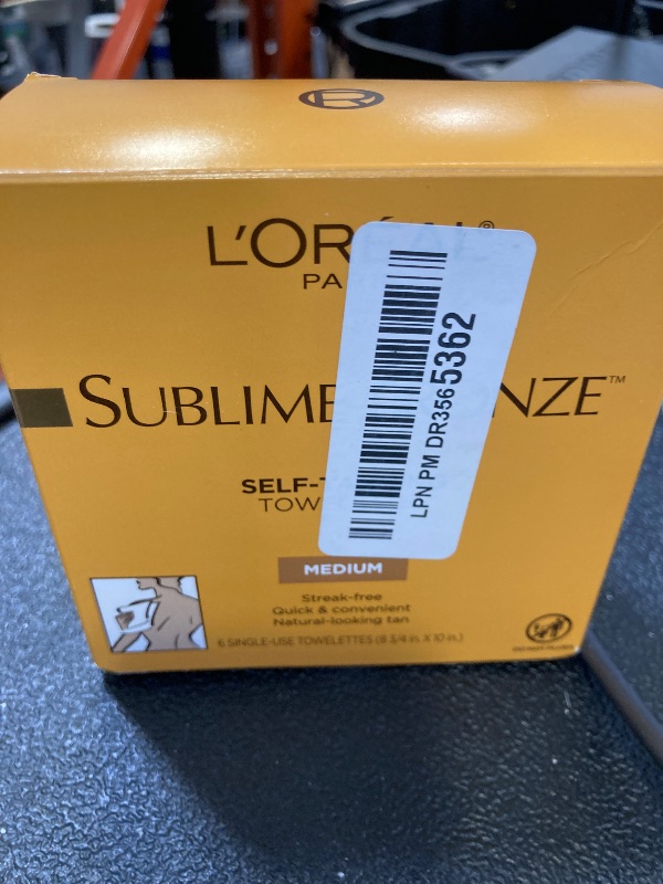 Photo 1 of L'Oreal Paris Sublime Bronze Self Tanning Towelettes, Streak-Free, Natural Looking Tan,  ct