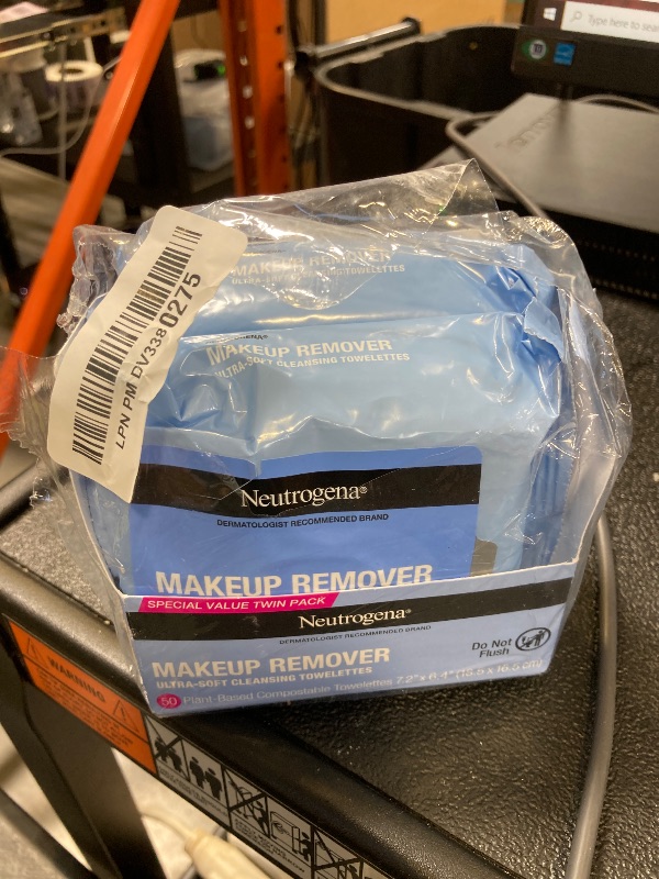 Photo 1 of Neutrogena Makeup Remover Wipes, Daily Facial Cleanser Towelettes, Gently Cleanse and Remove Oil & Makeup, Alcohol-Free Makeup Wipes, 2 x 25 ct