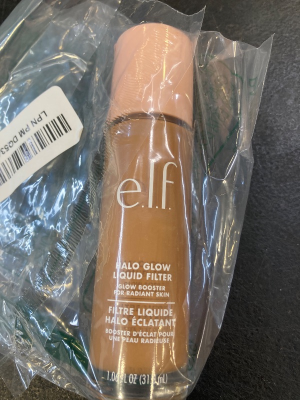 Photo 1 of e.l.f. Halo Glow Liquid Filter, Complexion Booster For A Glowing, Soft-Focus Look, Infused With Hyaluronic Acid, Vegan & Cruelty-Free, 5 Medium/Tan