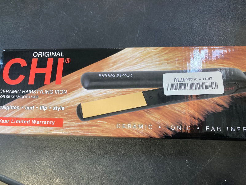 Photo 1 of CHI Original CHI Flat Iron 1" - Black Black