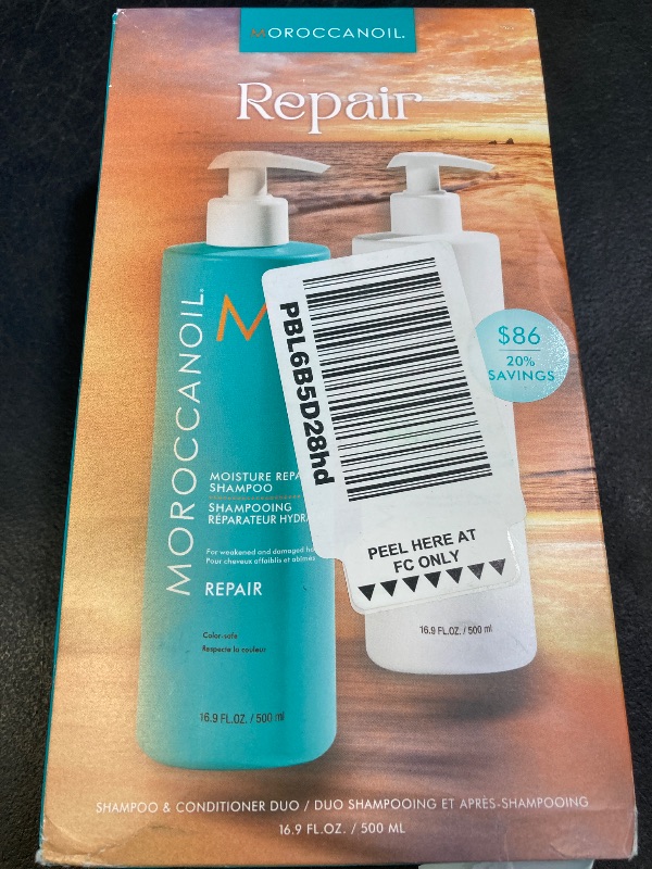 Photo 1 of Moroccanoil Moisture Repair Shampoo & Conditioner Half-Liter Set