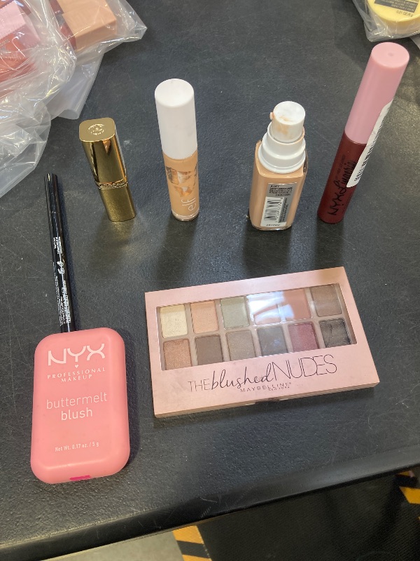 Photo 1 of Cutie! Beauty Bundle!
---Final Sale / No returns ----