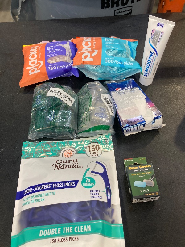 Photo 1 of Oral Care Bundle!
---final sale / no returns ---
