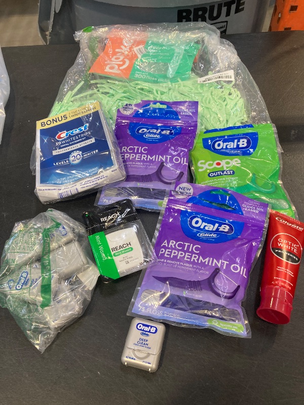 Photo 1 of Oral care bundle!
-----final sale / no returns ---