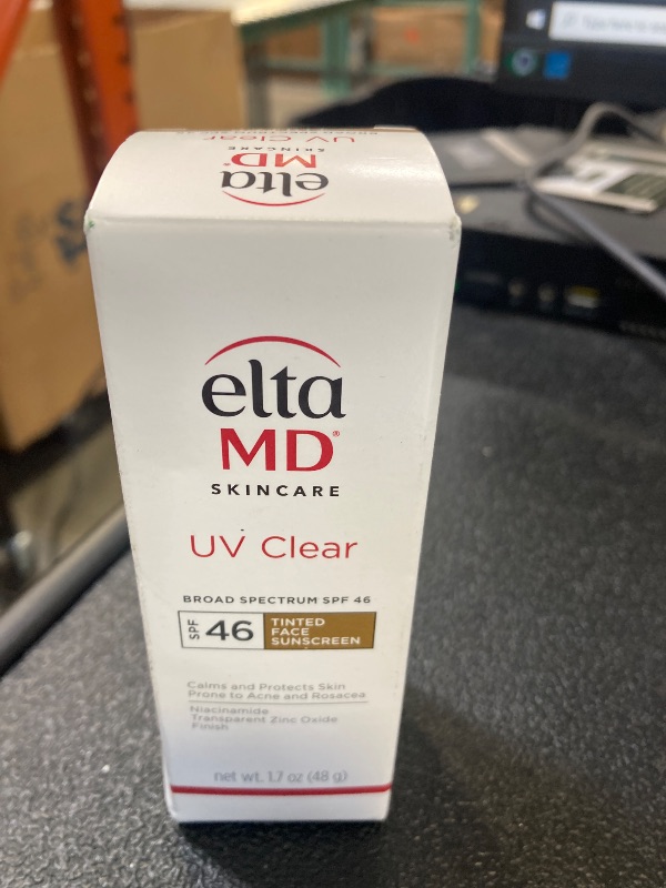 Photo 1 of EltaMD UV Clear Tinted Sunscreen for Face, SPF 46 with Zinc Oxide, Oil-Free, Dermatologist Recommended, For Acne-Prone Sensitive Skin, 1.7 oz