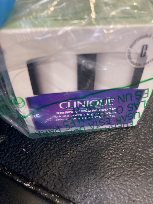 Photo 1 of Clinique Smart Clinical Repair Wrinkle Correcting Eye Cream With Hyaluronic Acid + Peptides | Anti-Aging, Hydrating + Depuffing, Mini Travel Size, 0.5 Ounce
