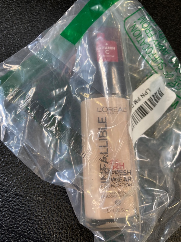 Photo 1 of L'Oreal Paris Makeup Infallible Up to 32 Hour Fresh Wear Lightweight Foundation, 412 Warm Ivory, 1 Fl Oz, Packaging May Vary