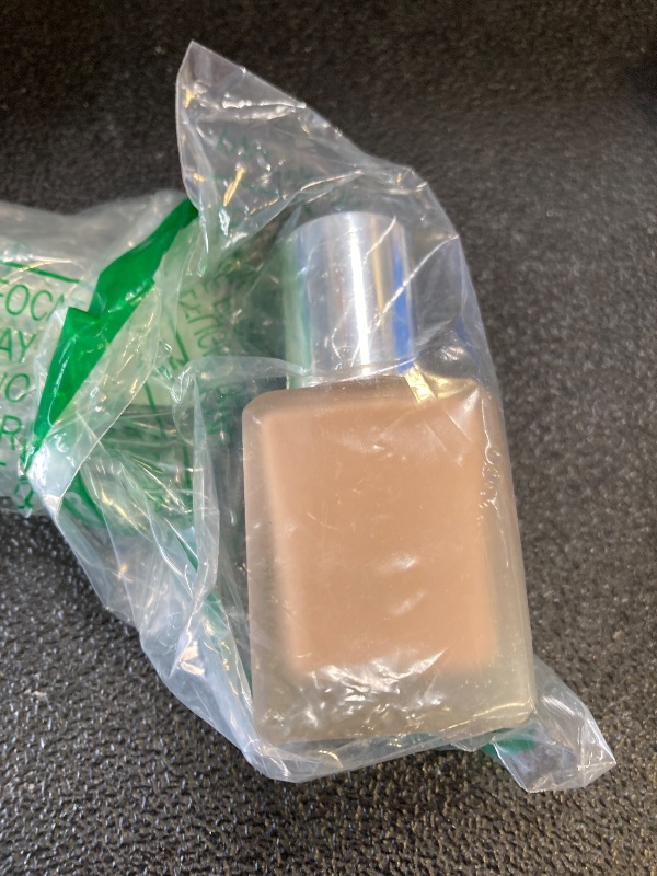 Photo 1 of Clinique Superbalanced Oil Free Liquid Foundation Makeup For Dry to Oily Skin Types | Hydrating + Moisturizing, Sunny, 1 Fl Oz