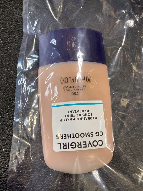 Photo 1 of COVERGIRL Smoothers Hydrating Makeup Creamy Beige, 1 oz 