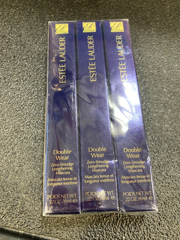 Photo 1 of Estée Lauder Double Wear Long-Lasting Zero-Smudge Lengthening Mascara, 0.22 Fl Oz 3 Pack 