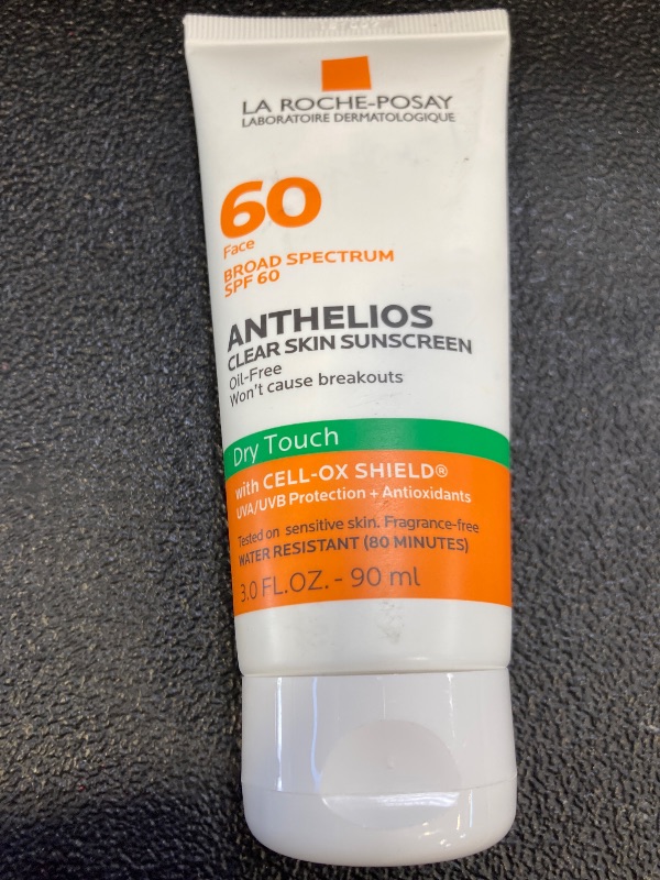 Photo 1 of La Roche-Posay Anthelios Clear Skin Sunscreen Dry Touch SPF 60, Oil Free Sunscreen For Face, Oil Absorbing, Broad Spectrum SPF + Antioxidants, Non-Greasy, Oxybenzone Free, Travel Size