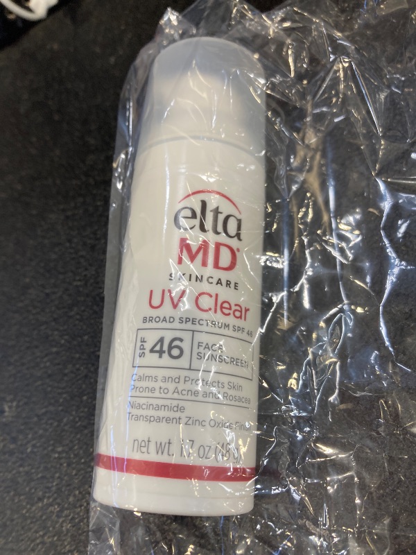 Photo 1 of EltaMD UV Clear Face Sunscreen SPF 46, Oil-Free Sunscreen with Zinc Oxide, Dermatologist Recommended