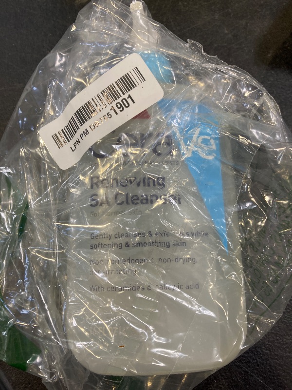 Photo 1 of CeraVe Renewing Salicylic Acid Cleanser, Formulated With Hyaluronic Acid, Niacinamide, & Ceramides, Gentle BHA Exfoliating Face Wash Smooths & Softens Skin, Non Comedogenic & Fragrance Free, 16 Ounce