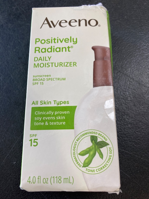 Photo 1 of Aveeno Positively Radiant Daily Face Moisturizer with SPF 15 Sunscreen, Hydrating Facial Moisturizer with Soy Extract to Improve Skin Tone and Texture, Hypoallergenic Formula, Oil-Free, 4 FL OZ