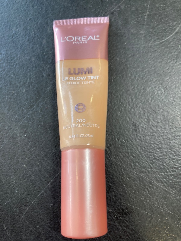 Photo 1 of L'Oreal Paris Lumi Le Glow Skin Tint, Lightweight Water-Based Tinted Serum with Foundation-Like Coverage, Glow Illuminator, Neutral 200, 0.85 Fl Oz