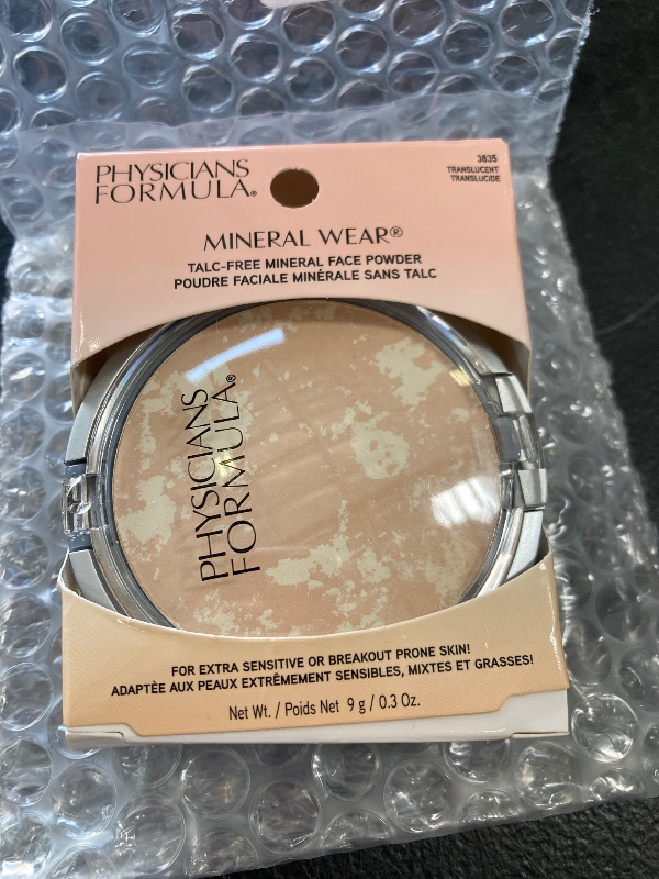 Photo 1 of Talc-Free Face Powder Trans, Physicians Formula I,3835