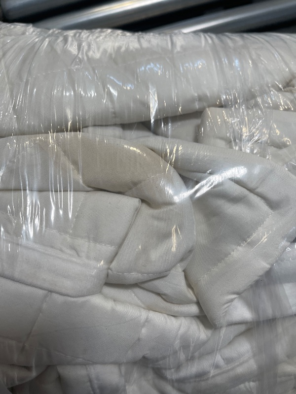 Photo 1 of Andency California King Quilt Cream White, Velvet Lightweight Plush Plaid Bedspread, Soft Luxury Coverlet Quilted Bedding Set Bedspread (112x104 inch, 2 Matching Pillowcases), All Season