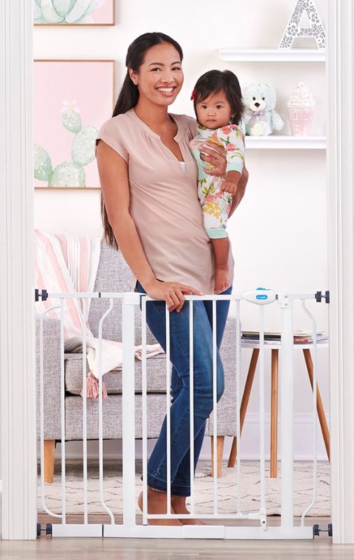 Photo 1 of 5040390 Metal Expandable Baby Gate, White
