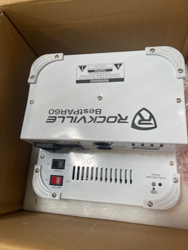 Photo 1 of Rockville BEST Par 60 White, Battery Wash Lights with Charging Flight Case, Wireless DMX, Rechargeable, Includes Remote, Up to 18 Hour Battery Life, Perfect for Events, DJs & Venues