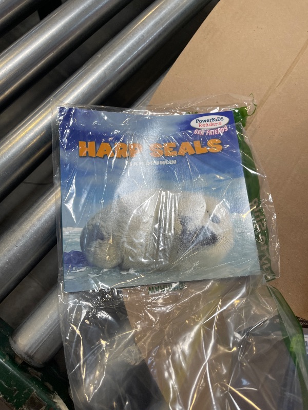 Photo 1 of Harp Seals (PowerKids Readers: Sea Friends)