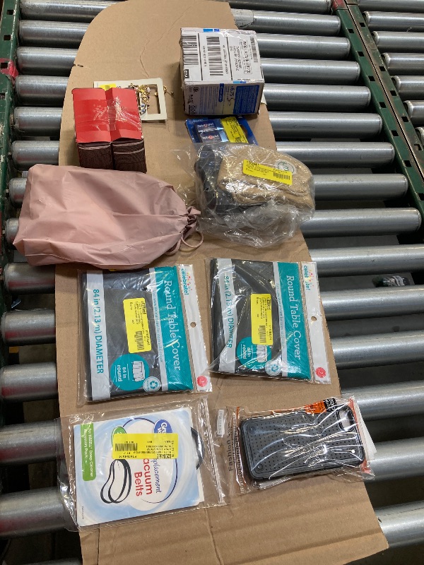 Photo 1 of bag lot misc items 