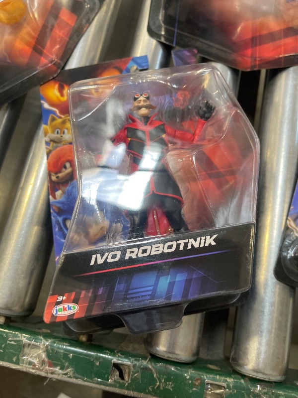 Photo 1 of Sonic 3 Movie 5-InchAction Figure 4-Pack, Articulated Figures from Jakks Pacific's Wave 1 Include Sonic, Shadow, Tails, and Ivo Robotnik!