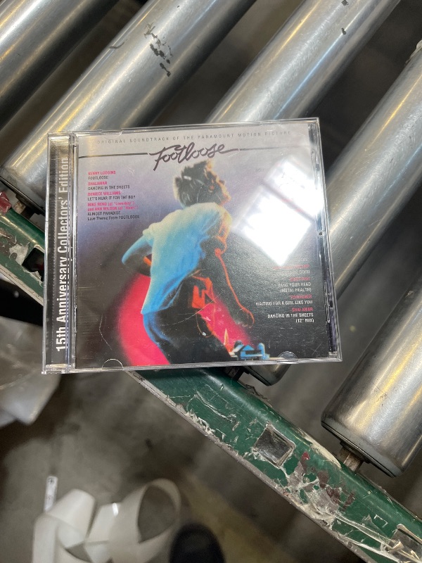 Photo 1 of Footloose (15th Anniversary Collectors' Edition)