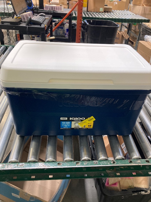Photo 1 of Igloo 48 QT Laguna Hard Sided Ice Chest Cooler Navy
