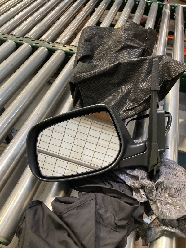 Photo 1 of Driver Side Mirror, 1 Pack