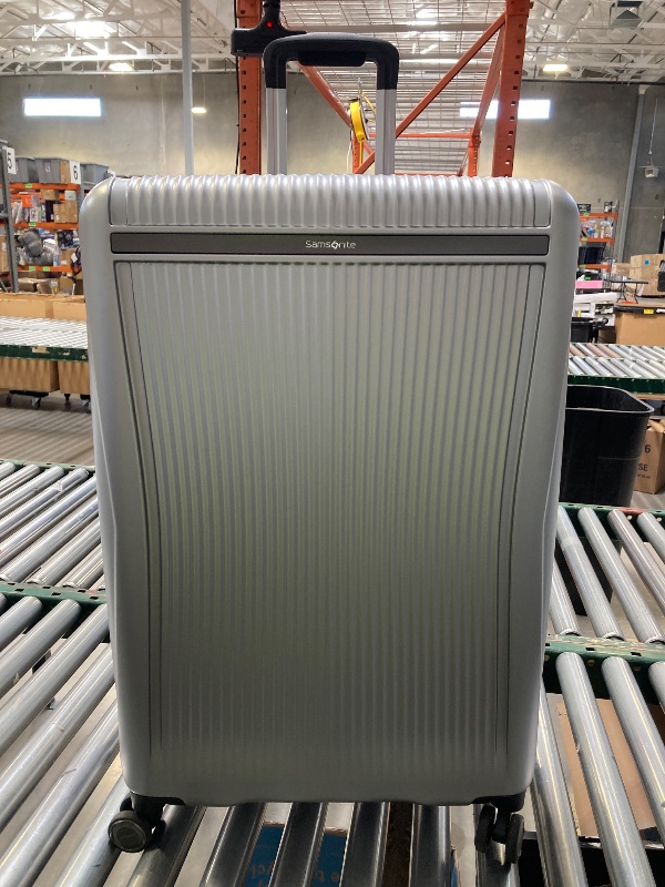 Photo 1 of Samsonite Rolling Luggage 30"