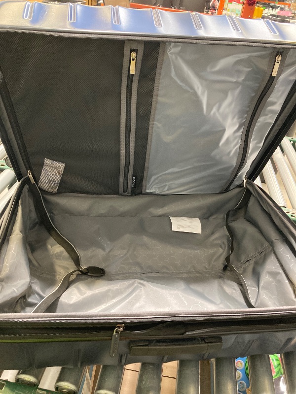Photo 1 of Samsonite Rolling Luggage 30"