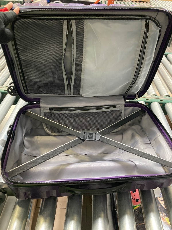 Photo 1 of Samsonite Carry On 22"