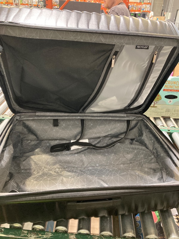 Photo 1 of Samsonite Rolling Luggage 30"