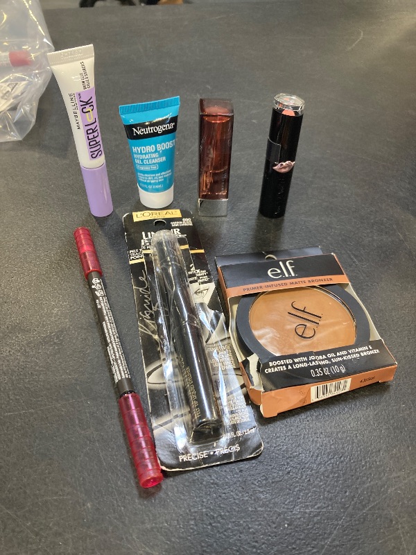 Photo 1 of Cutie! Beauty Bundle!
---Final sale / no returns---