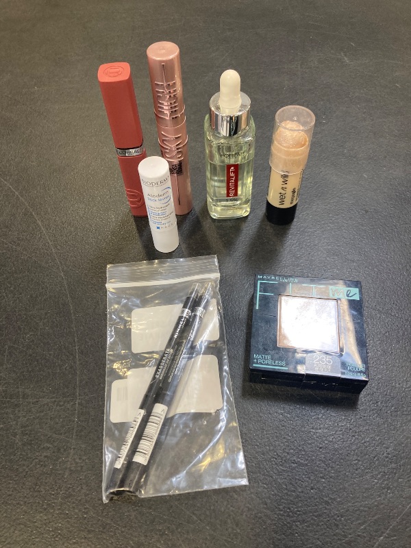 Photo 1 of Cutie! Beauty Bundle!
---Final sale / no returns---