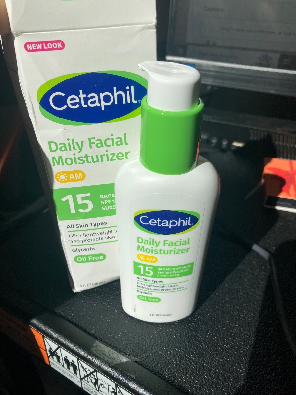 Photo 1 of Cetaphil Daily Facial Moisturizer SPF 15, 4 Fl Oz, Gentle Facial Moisturizer for Dry to Normal Skin Types, No Added Fragrance, Pack of 2, (Packaging May Vary)