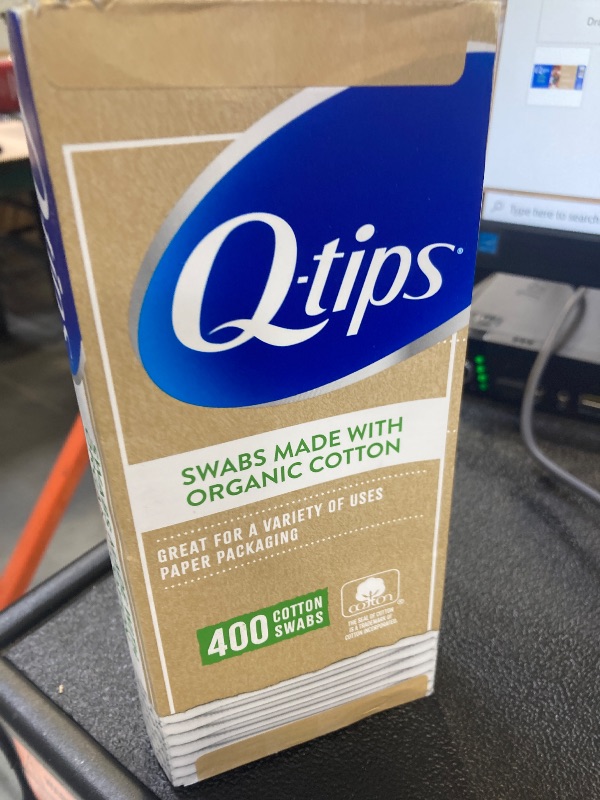 Photo 1 of Q-tips Cotton Swabs Organic Swab Ultimate Home and Beauty Tool Made from Organic Cotton, Paper 400 Count(Pack of 1)