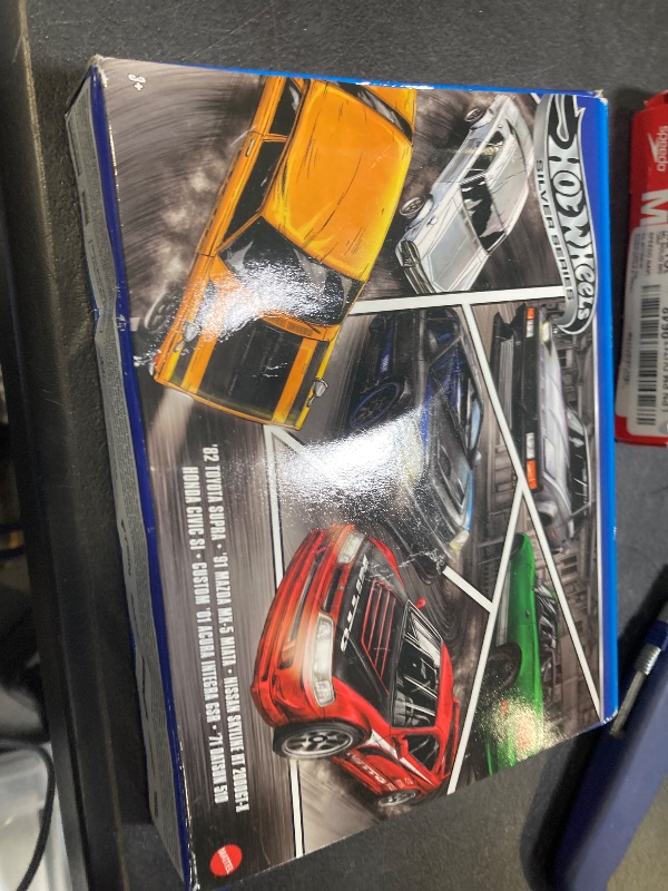 Photo 1 of Hot Wheels 1:64 Scale Die-Cast Toy Cars, Set of 6 Japanese Vehicles with Elevated Deco (Styles May Vary)