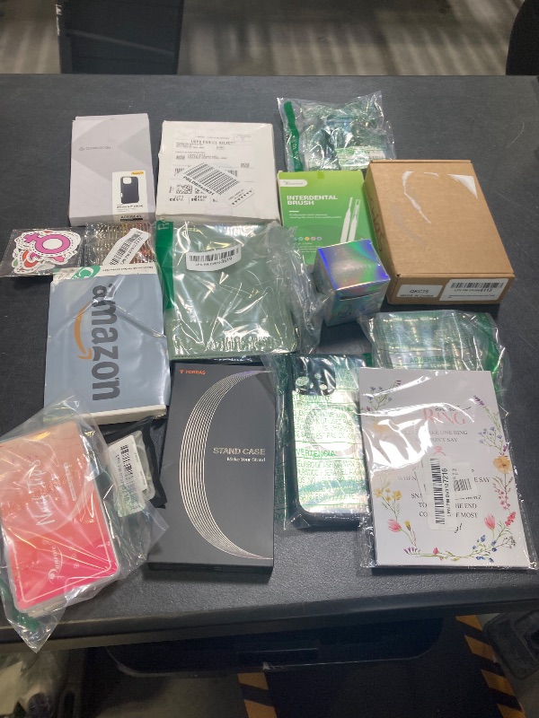 Photo 1 of BAG. LOT. MISC. ITEMS 
----FINAL SALE/ NO RETURNS ----