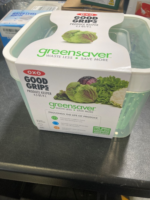 Photo 1 of OXO Good Grips GreenSaver Produce Keeper - 4.3 Qt,White