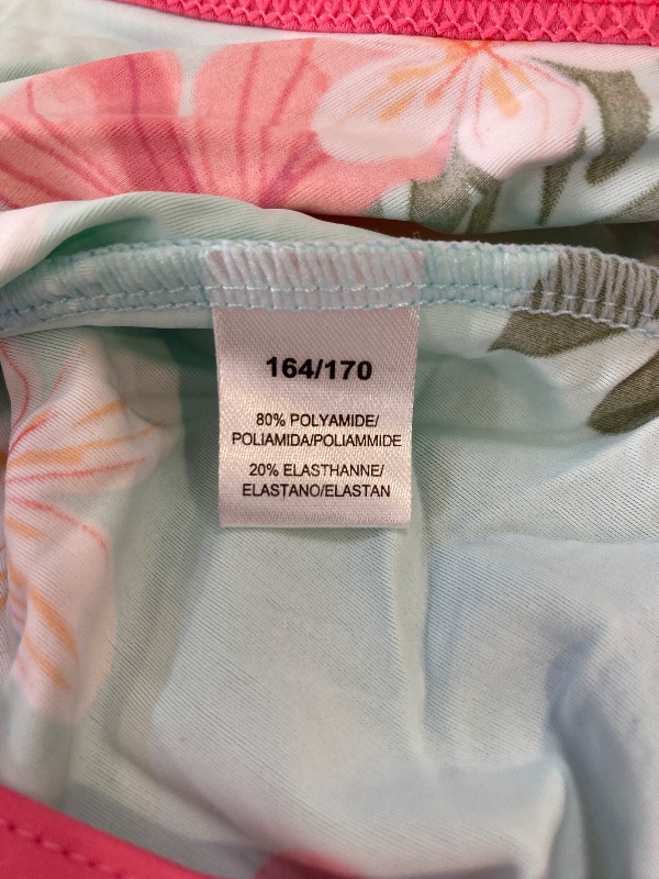 Photo 1 of BAOHULU Toddler Girls Swimsuit One Piece Cute Floral Dress Swimwear 3-8 Years - Size 164/170
